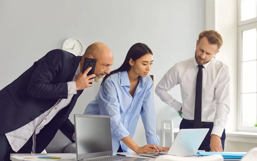 E-commerce expansion mistakes – planning, translation, customer support, returns and international growth