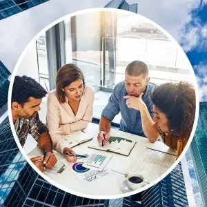 International e-commerce expansion – team planning market entry, localization and customer support
