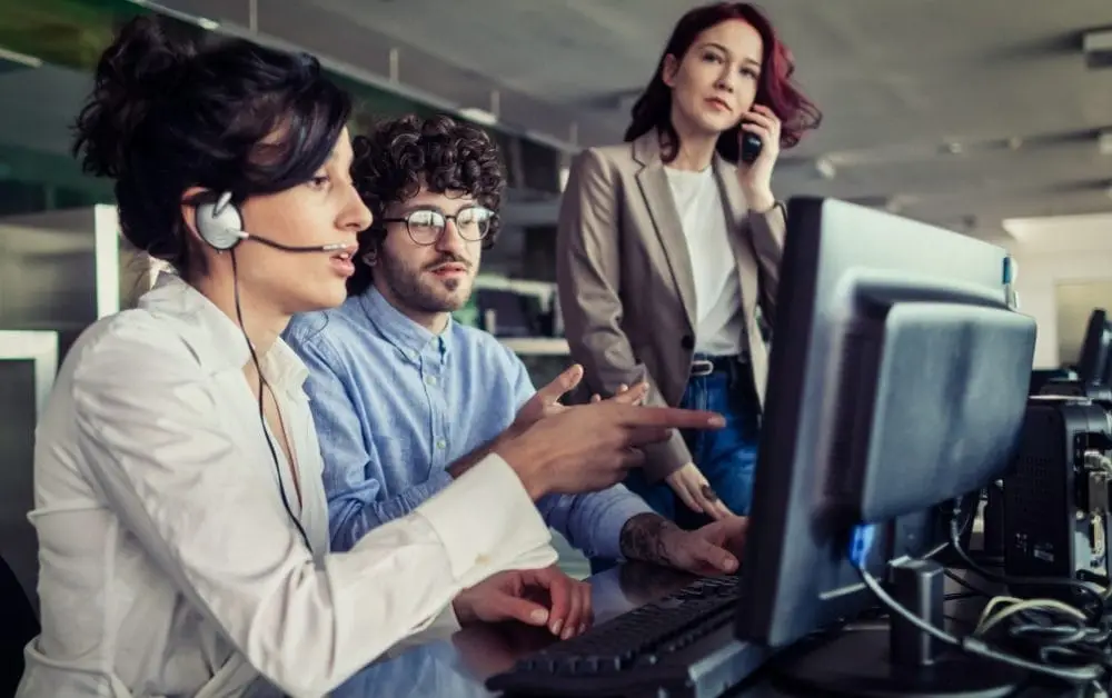 Local customer service – support team helping customers in international e-commerce markets